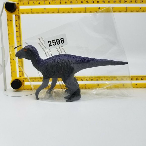 Vintage TM Velociraptor 1072-P6 Jurassic Plastic Figure Purple Diorama 2000 - Picture 5 of 5